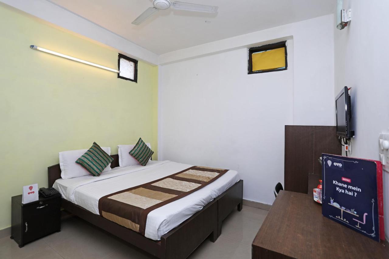 Oyo 11392 The Hotel Grand Hospitality Noida Exterior photo